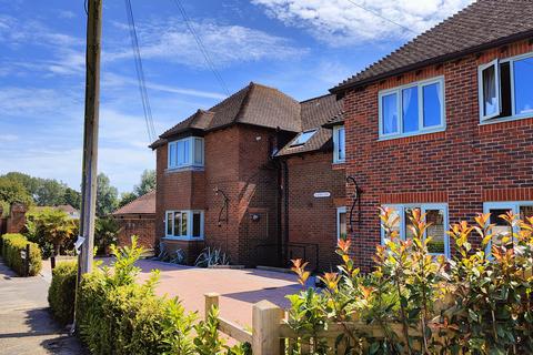 undefined, Main Road, Fishbourne PO18