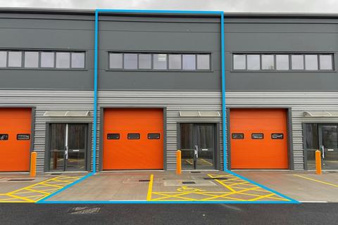 Warehouse to rent, 10 Endermere Rd Coventry CV6 5PY