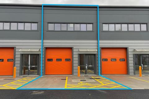 Warehouse to rent, 10 Endermere Rd Coventry CV6 5PY