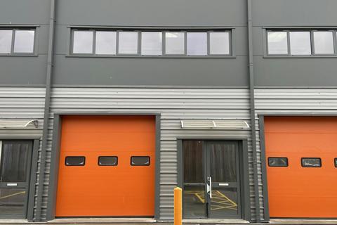 Warehouse to rent, 10 Endermere Rd Coventry CV6 5PY