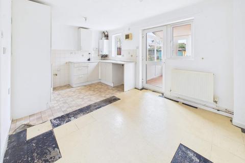 2 bedroom semi-detached house for sale, Heol Gwaun Rhos, Caerphilly. CF83