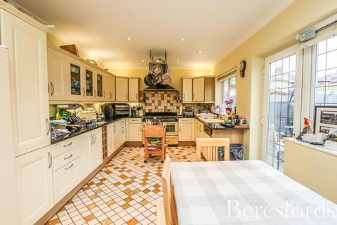5 bedroom detached house for sale, Robjohns Road, Chelmsford, CM1