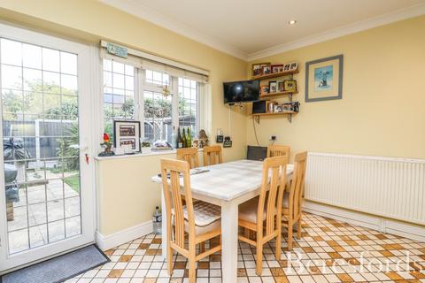 5 bedroom detached house for sale, Robjohns Road, Chelmsford, CM1