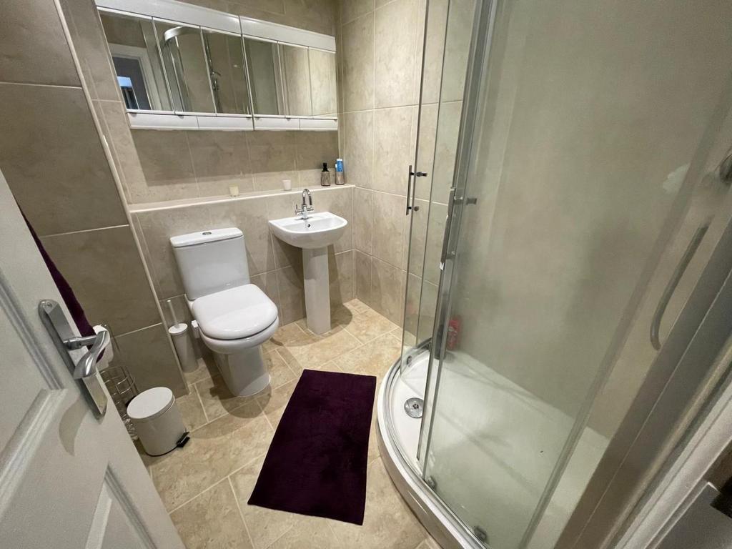 En Suite.jpg
