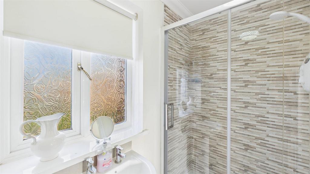 En Suite Shower Room
