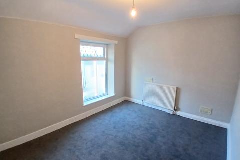 2 bedroom end of terrace house for sale, Augusta Place, Y Felinheli LL56