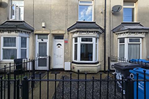 2 bedroom terraced house to rent, Croyland Avenue, Hull, North Humberside, HU9
