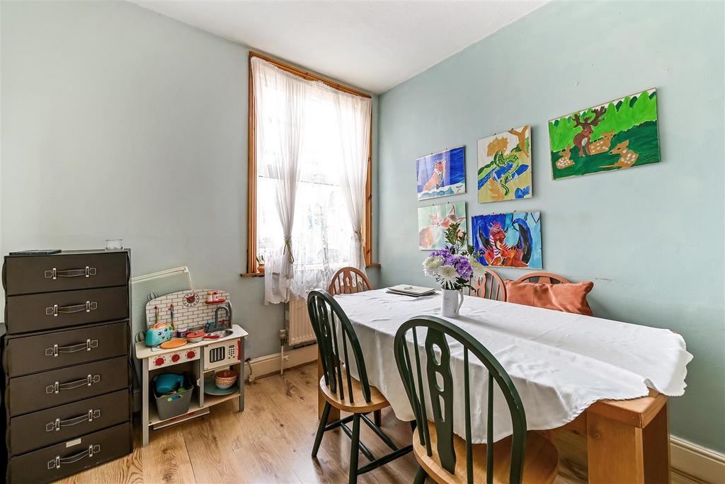 Dining Room.jpg