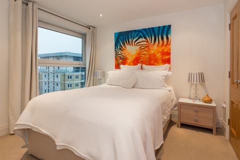 2 bedroom apartment for sale, Lensbury Avenue, Imperial Wharf, SW6