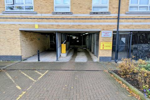 1 bedroom apartment for sale, Ovaltine Drive, Kings Langley, WD4