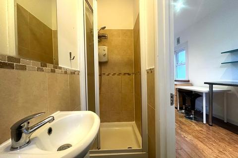 1 bedroom flat to rent, Stanhope Gardens, London N4