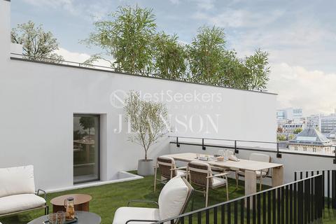 3 bedroom property, Rue Lecourbe