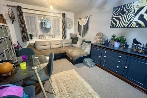 2 bedroom terraced house for sale, Oaks Cross, Stevenage, Hertfordshire