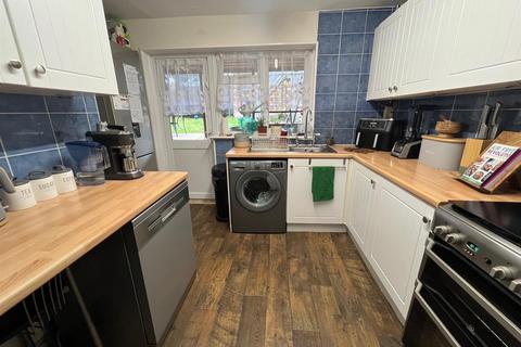 2 bedroom terraced house for sale, Oaks Cross, Stevenage, Hertfordshire