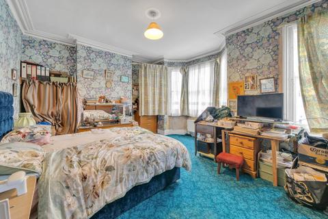 undefined, Gosberton Road, London, SW12