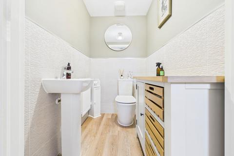 11 Angell Drive, Calne, SN11 0FW