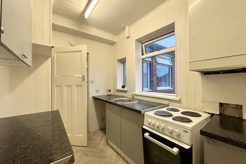 3 bedroom flat to rent, Verne Road, North Shields NE29