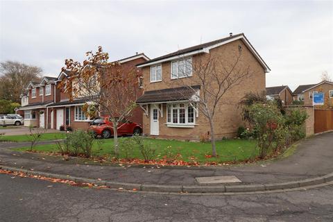 3 bedroom detached house for sale, Canon Grove, Yarm, TS15 9XE