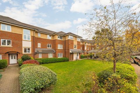 1 bedroom flat for sale, Grasgarth Close, London W3