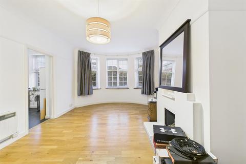 undefined, Richmond Road, London, SW20