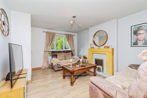 17 Alder Grove, Ingol, Preston, PR2 7DW
