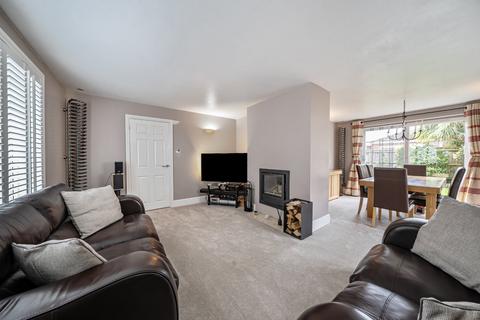 3 bedroom detached house for sale, Churchill Close, Flackwell Heath, High Wycombe, Buckinghamshire, HP10