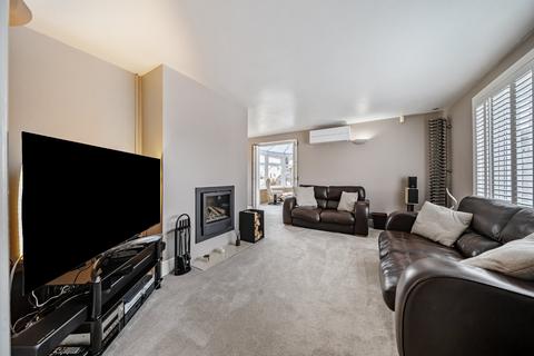 undefined, Churchill Close, Flackwell Heath, High Wycombe, Buckinghamshire, HP10