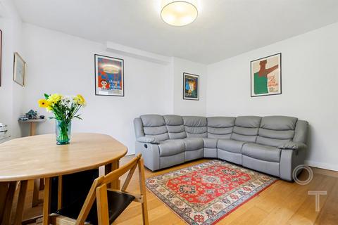 2 bedroom flat for sale, Hilldrop Crescent, Tufnell Park, Camden N7