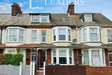 Victoria Street, IP11