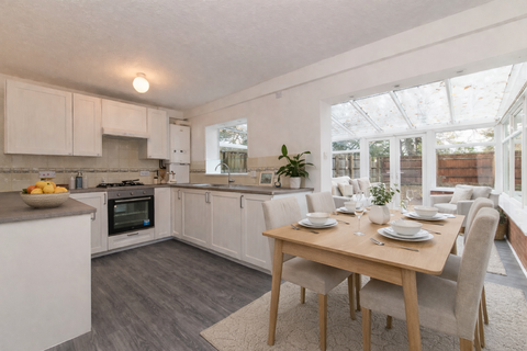 undefined, Exeter EX4