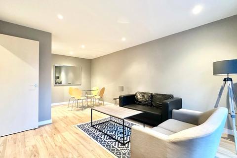 2 bedroom apartment to rent, Western Gateway, London E16
