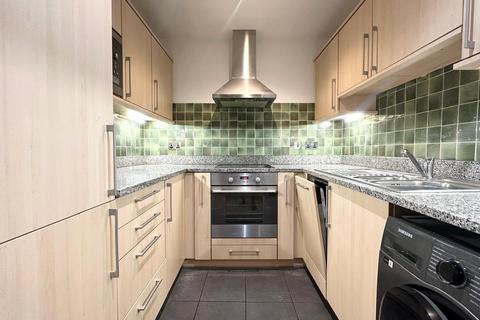 2 bedroom apartment to rent, Western Gateway, London E16