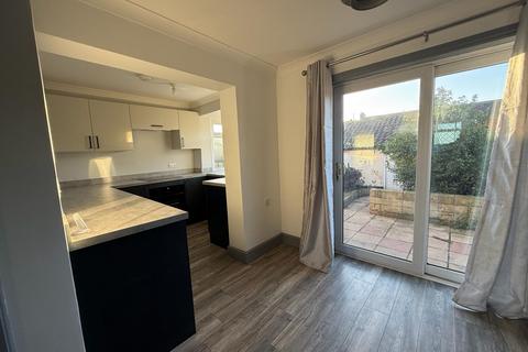 2 bedroom terraced house to rent, High Street West, Redcar TS10
