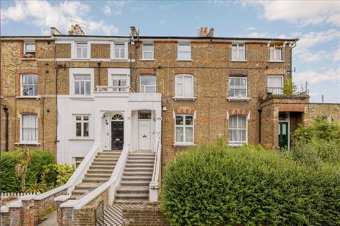 3 bedroom flat for sale, Coningham Road, Shepherd's Bush W12