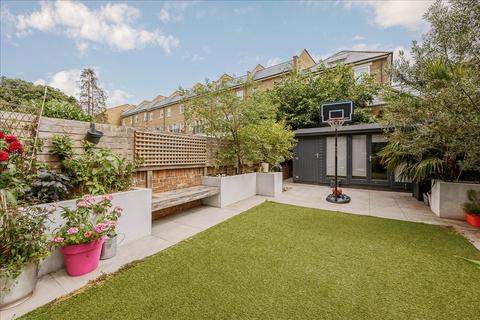 3 bedroom flat for sale, Coningham Road, Shepherd's Bush W12