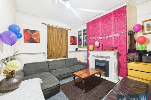 3 bedroom terraced house for sale, Pennington Terrace, Bradford, West Yorkshire, BD5