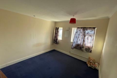 undefined, Shorts Way, Rochester, ME1
