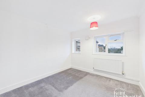 2 bedroom flat to rent, Shorts Way, Rochester, ME1