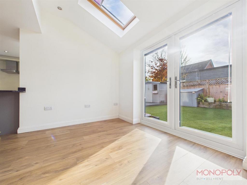 CAM04439 G0-PR0175-STILL019.jpg