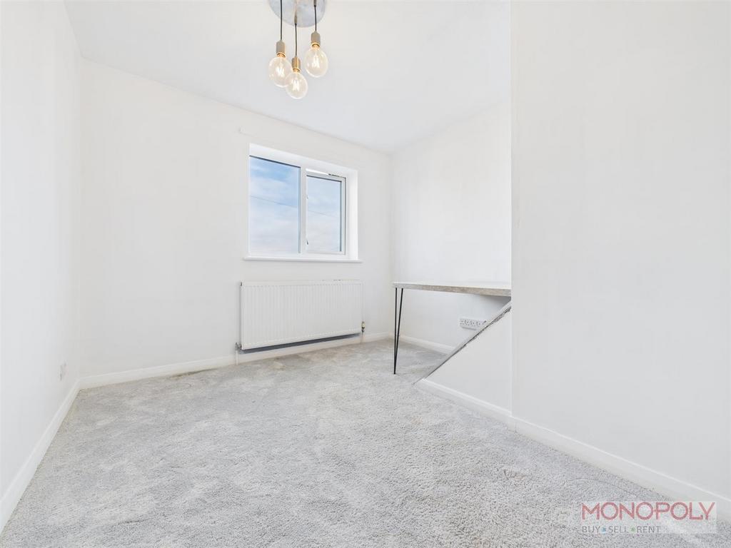 CAM04439 G0-PR0175-STILL028.jpg