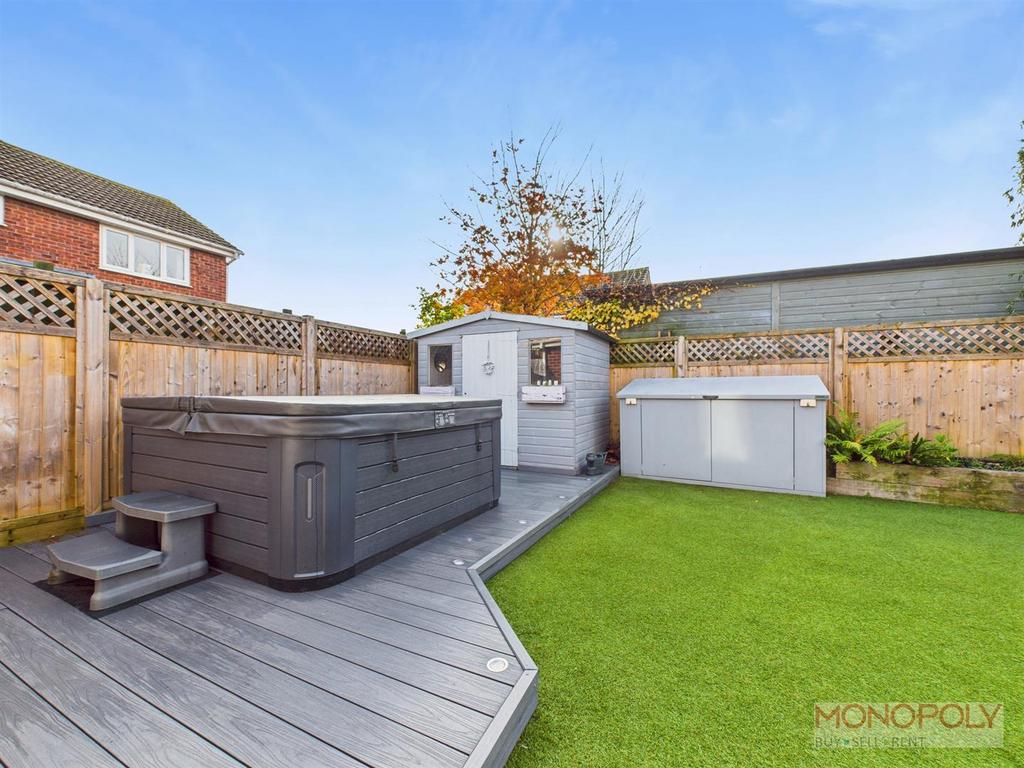 CAM04439 G0-PR0175-STILL024.jpg