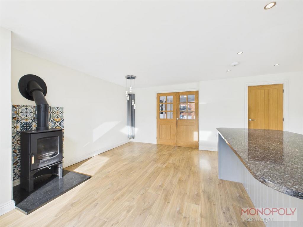 CAM04439 G0-PR0175-STILL014.jpg