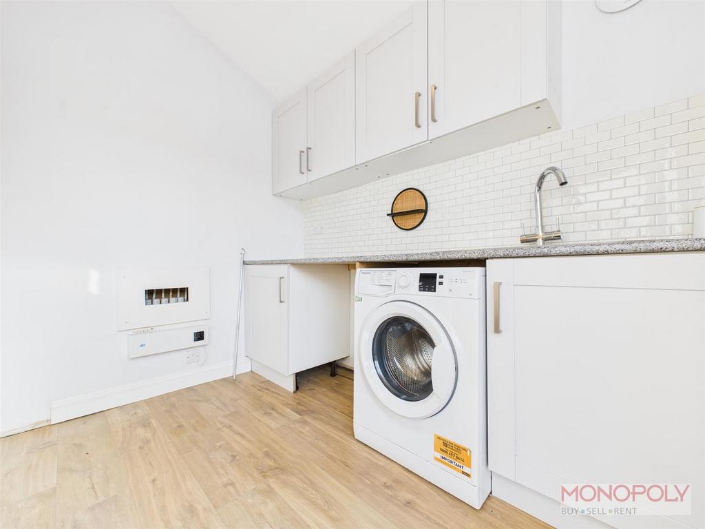 CAM04439 G0-PR0175-STILL020.jpg