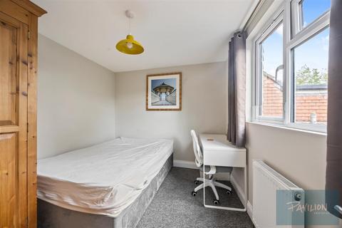 6 bedroom house share to rent, Shanklin Road, Brighton