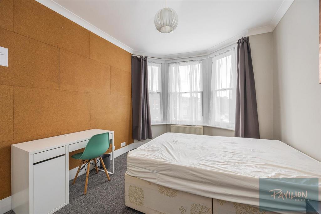 Shanklin Road, 31-008.JPG