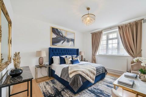 2 bedroom flat for sale, Princes Drive, Warwick Court Princes Drive, HA1