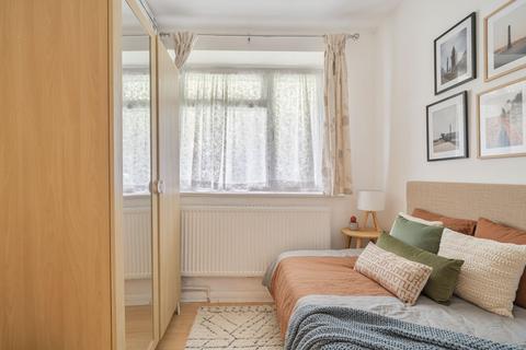 2 bedroom flat for sale, Princes Drive, Warwick Court Princes Drive, HA1