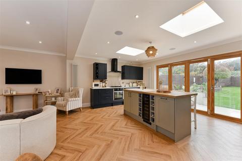 3 bedroom semi-detached bungalow for sale, The Crossway, Portchester