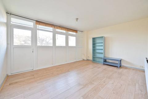 90 Hazel Grove, London, SE26 4JE