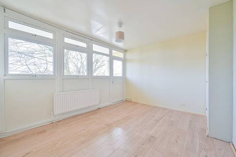 90 Hazel Grove, London, SE26 4JE